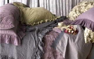 3 Quick Tips for Creating a Romantic Bedroom
